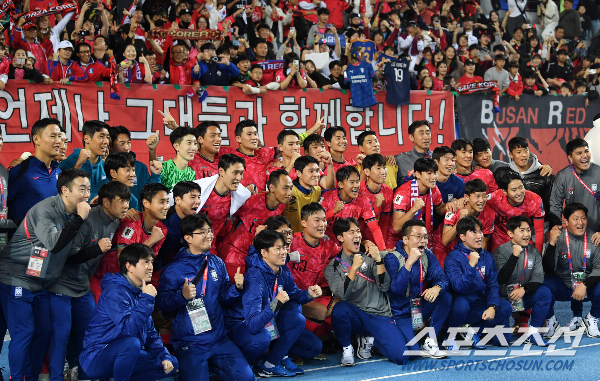 [이라크전 현장]"데뷔골→2도움→2골→2골" '작두 탄' 홍명보 감독의 …