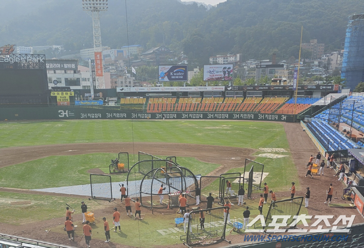 정우주는 '아직'이지만…이글스파크에 뜬 루키 부대에 사령탑 "스카웃 잘했…