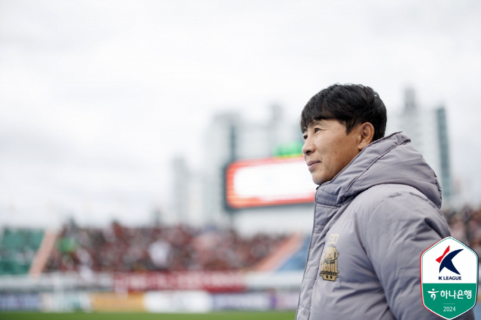 [현장인터뷰] 알고도 못 뚫었다.. 김기동 서울 감독 "찬스 날려도 버텨…