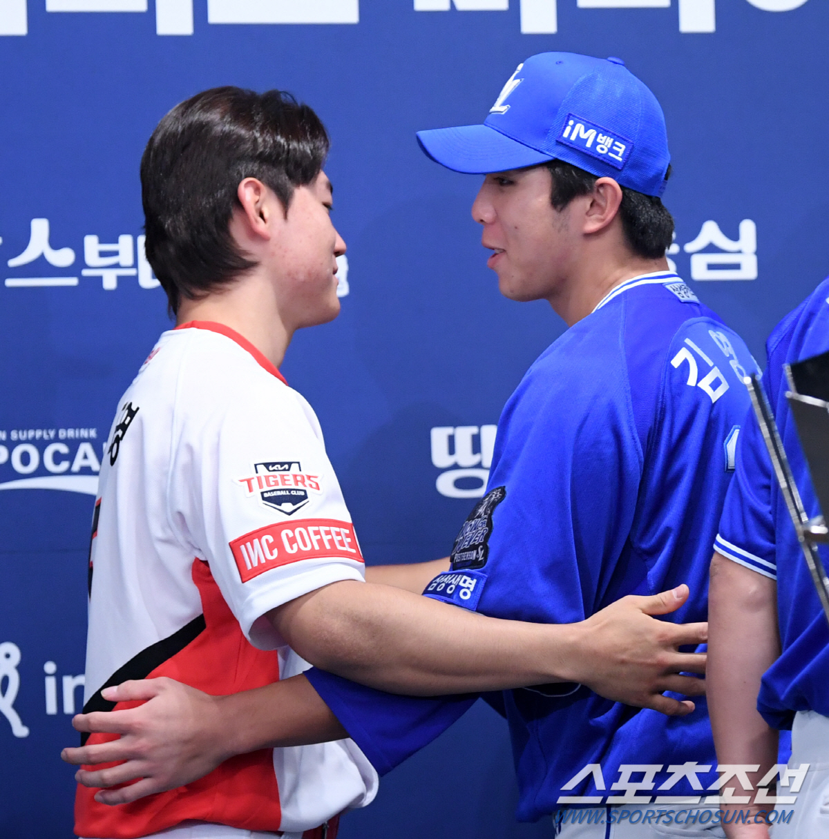 21세 동갑내기→1차지명→3년차 거포 3루수 빅뱅! KS 승부 여기서 갈…