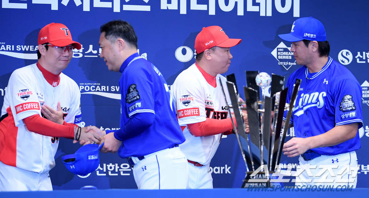 '혼자 죽을 순 없지' 꽃 감독 물귀신 작전에 발목 잡힌 양현종 [KS …