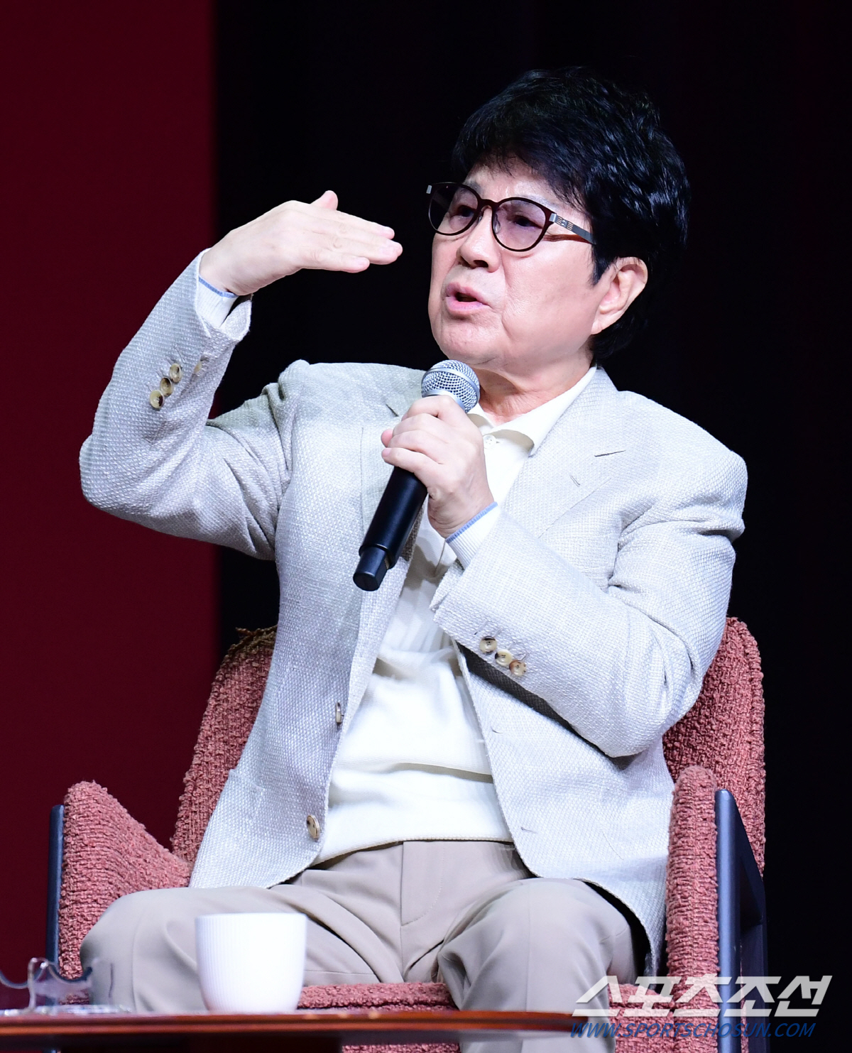 [SC현장]"그래도 계속하고파"...조용필, 데뷔 56년차 '가왕'은 여…