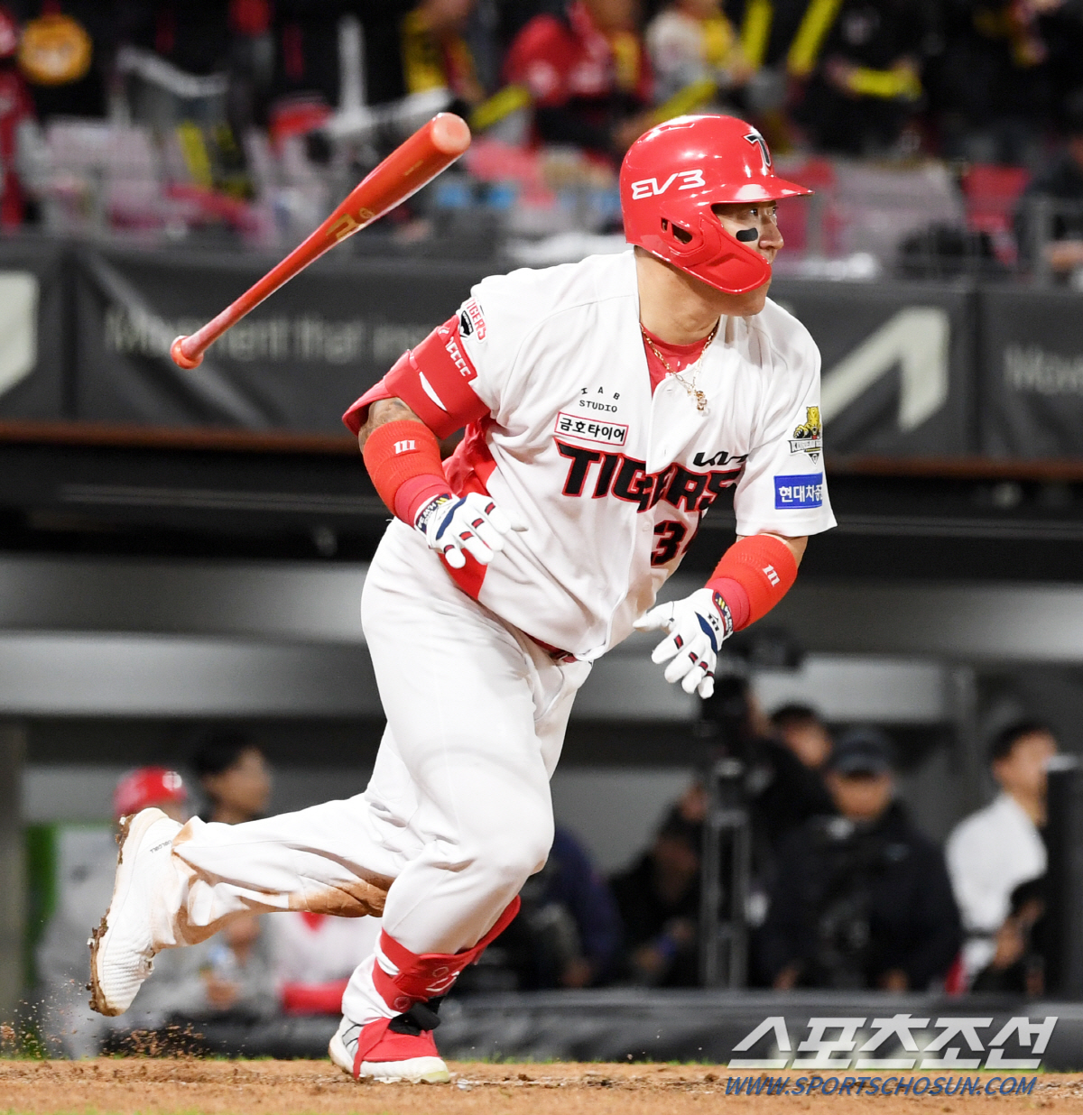 2루타의 사나이, KS서도 쾅! KIA 최형우 '통산 KS 최다 2루타 …