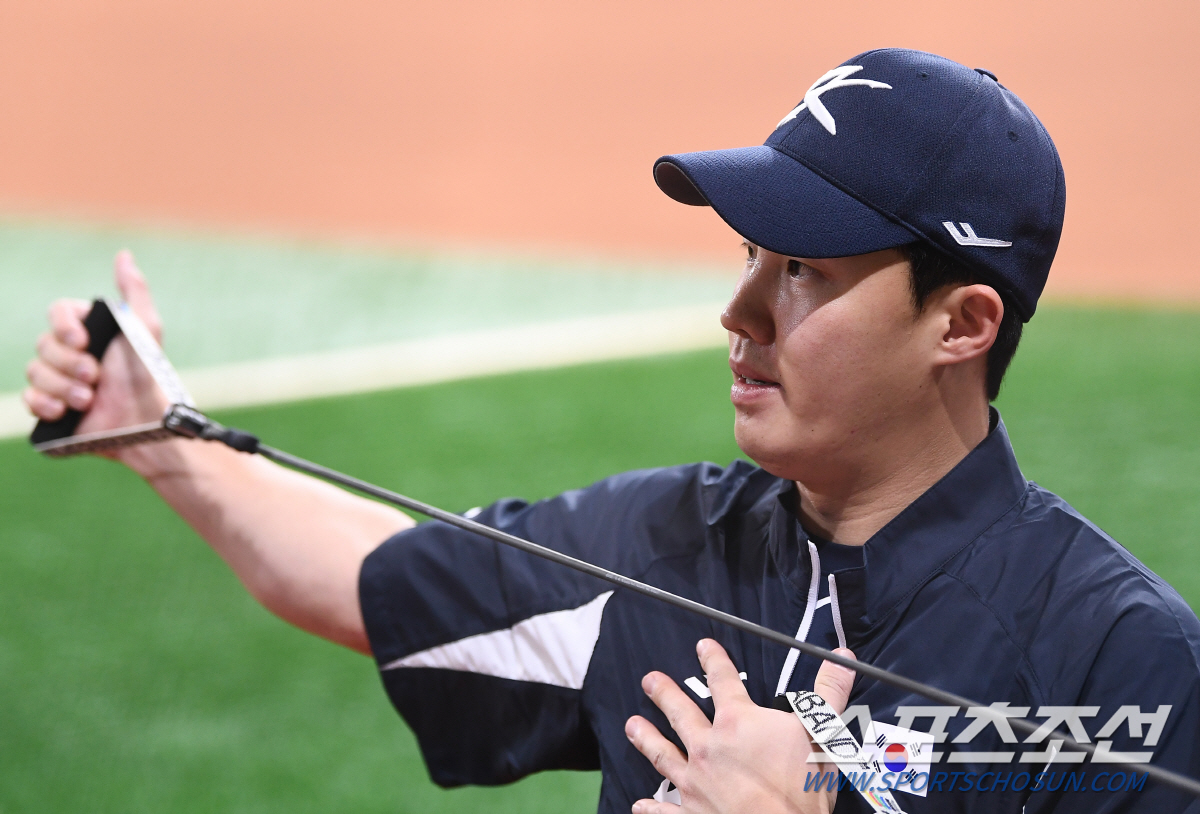 "혹시 되겠니?" 류중일 감독의 전화 한 통, 임찬규는 곧바로 글러브를 …