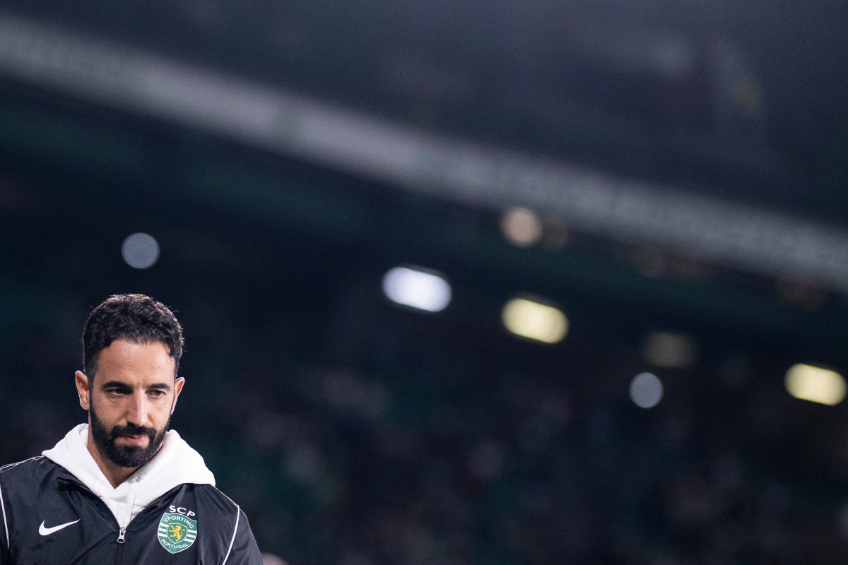 39살 포르투갈의 젊은 지도자 후벵 아모림이 맨체스터 유나이티드의 새로운 사령탑이 됐다. 맨유는 아모림 감독의 위약금 1,000만 유로를 지불했다. 아모림 감독은 11월 A매치 휴식기부터 맨유를 지휘한다. 그 전까지는 루드 반 니스텔루이 임시 감독 체제로 운영된다.