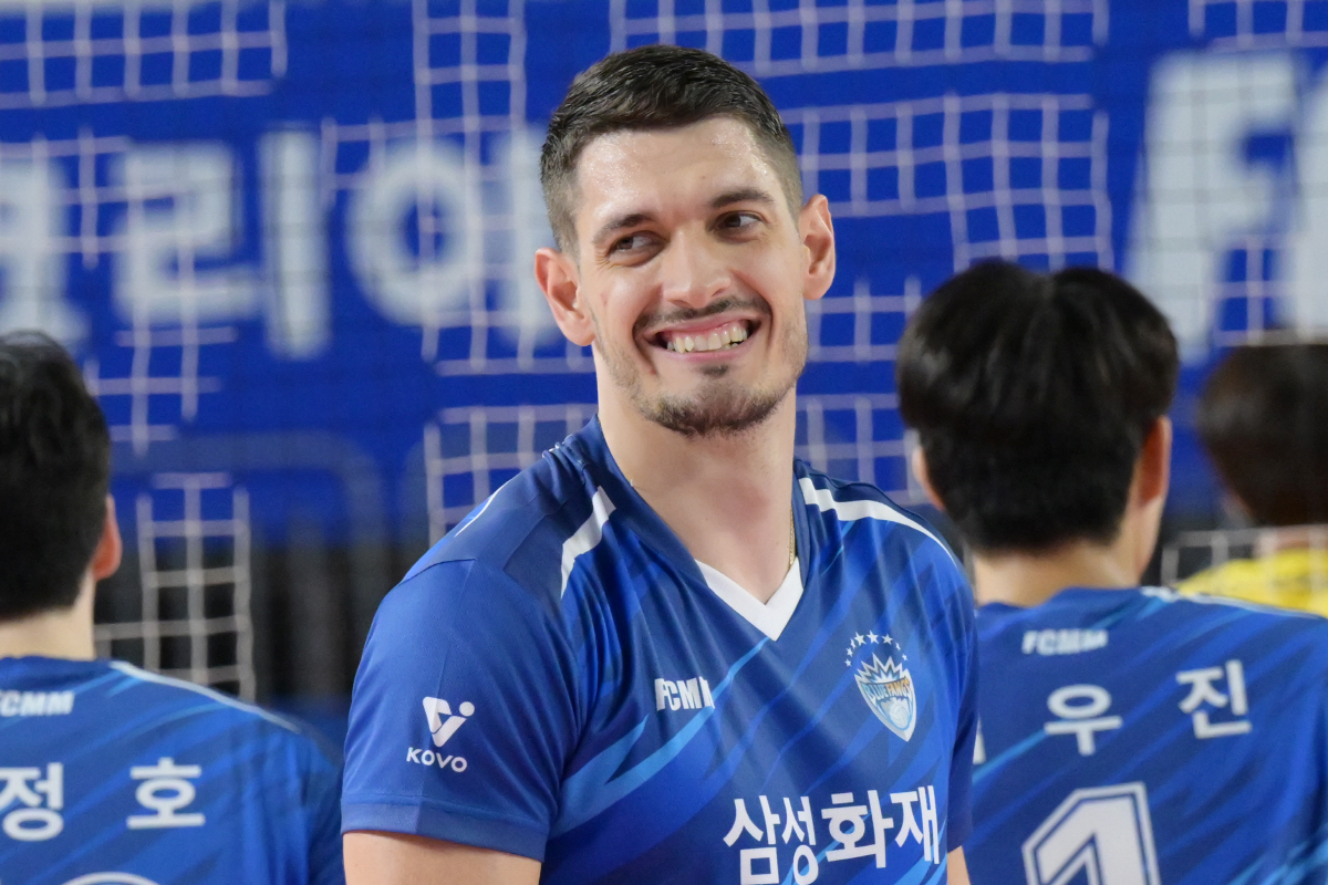 삼성화재의 반전, 외인의 '엄지손가락'에 달렸다 "워낙 중요한 부위라서……