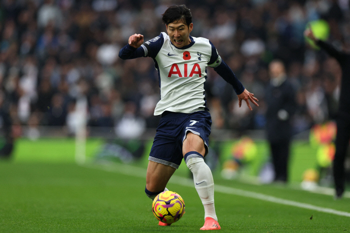 [EPL현장]'손흥민 리그 3호 도움' 토트넘 1-1 애스턴빌라 후반 진…