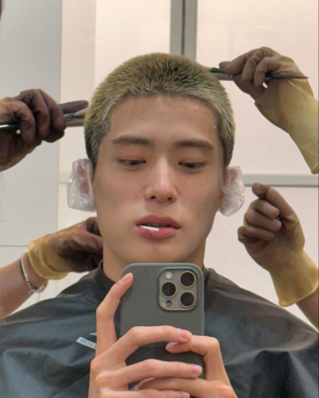 '입대' NCT 재현·김우석, 굴욕 없는 '밤톨머리' 공개...육군 군악…