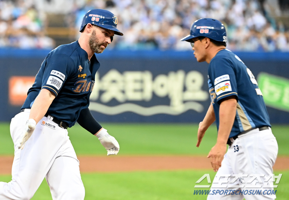 '신의 한수' 외야 연착륙 '3할-40도루-100득점' 톱타자, 날개단다…