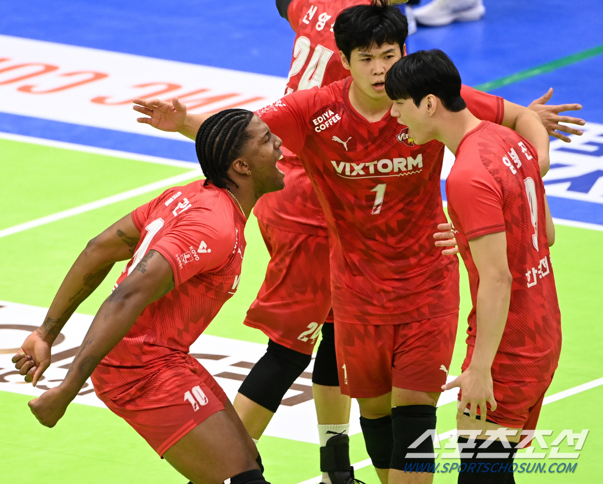 컵대회 '폭망', 개막 5연승 '반전'...3주 만에 대변신, 한국전력에…