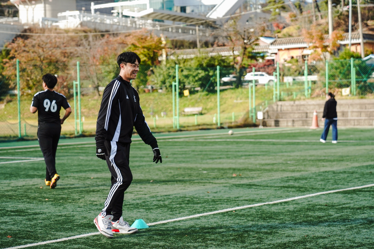 "통합축구, 가야돼 가야돼!" 조원희는 왜 심판복을 입었을까…2024 스…