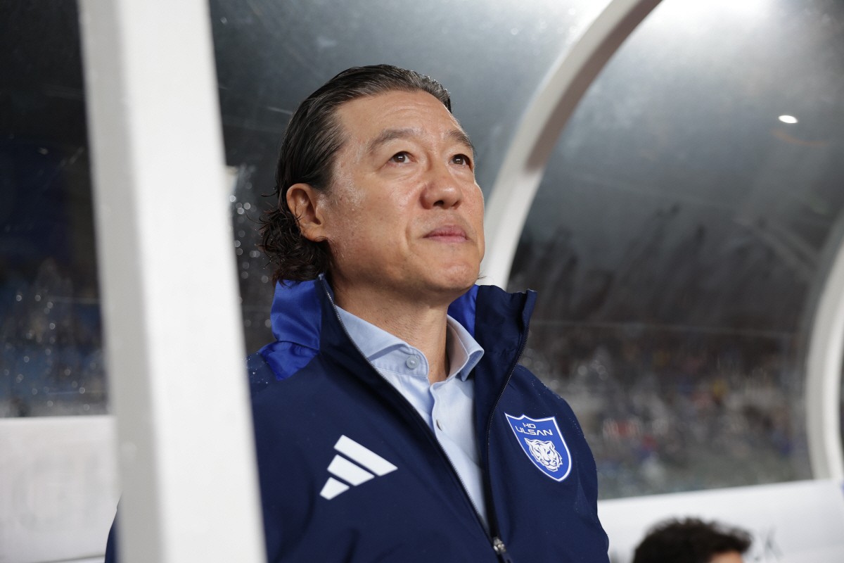 [현장인터뷰]'박주영 은퇴' 김판곤 울산 감독 "나도 놀랐다→선수단 요청…