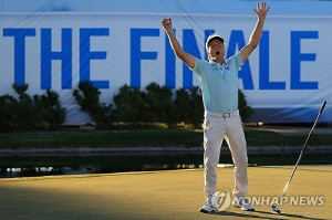 '나이는 숫자'…67세 랑거, PGA 시니어 최종전 우승