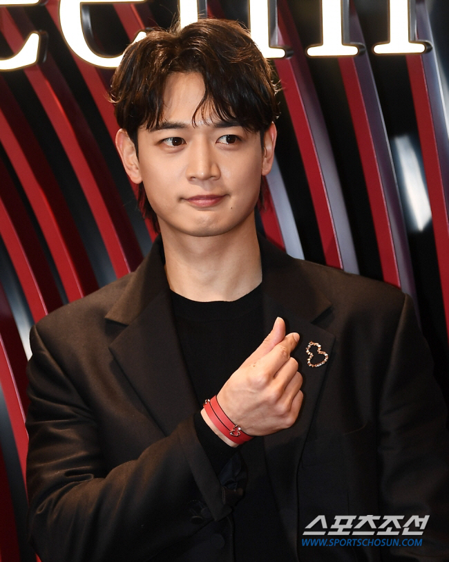 'SM 재계약' 민호, 주식까지 받았다 "건물 3층은 샤이니가 세워" (…