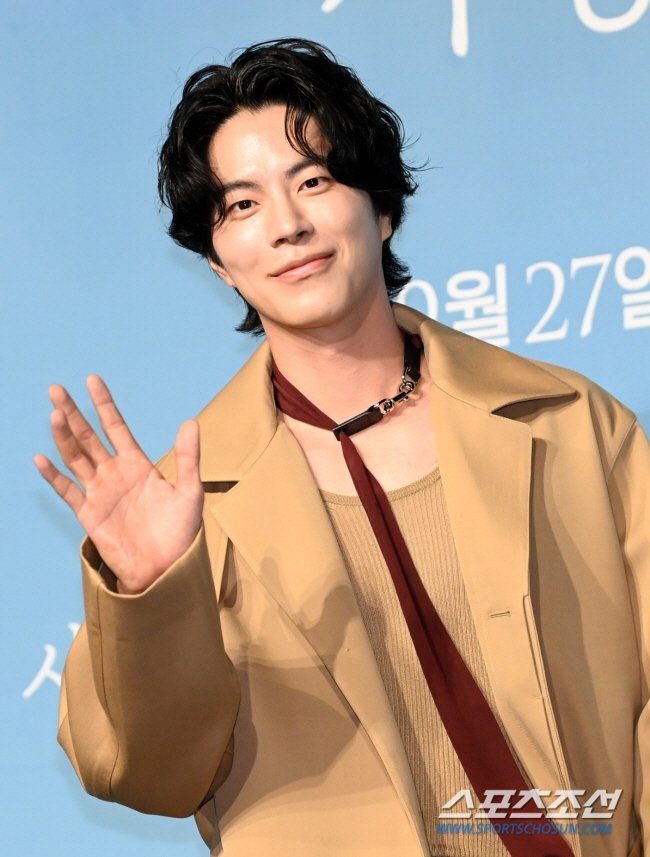 홍종현, 의문의 기자회견 후 돌연 잠적..'핸섬을 찾아라' 속사정 뭘까