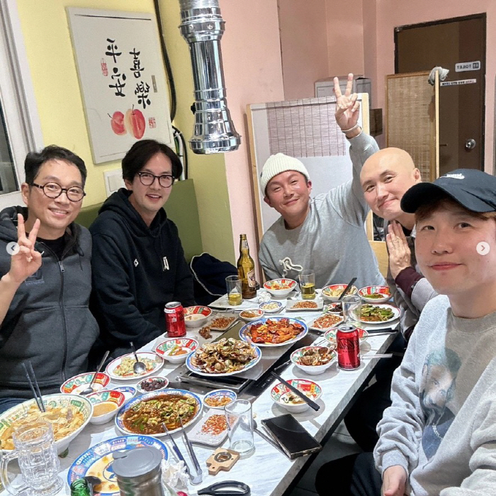 '새신랑' 조세호, 생일파티 술자리 괜찮나…"배꼽 빠지게 웃었네"