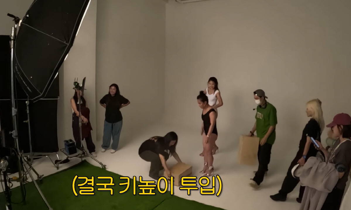 "발가벗은 느낌" 한혜진·박나래 수영복 화보 비밀 이거였네 (한혜진)[종…