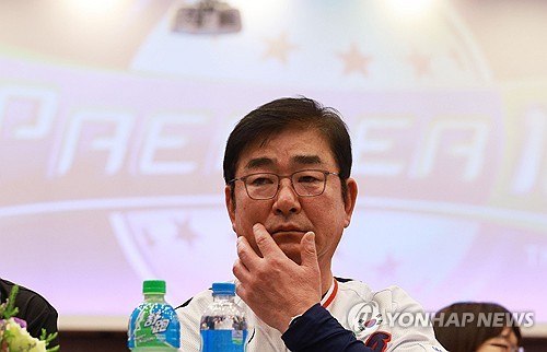 (타이베이=연합뉴스) 한종찬 기자 = 12일 오후 대만 하워드 플라자 호텔에서 열린 2024 세계야구소프트볼연맹(WBSC) 프리미어12 공식 기자회견에서 류중일 감독이 생각에 잠겨있다. 2024.11.12 saba@yna.co.kr