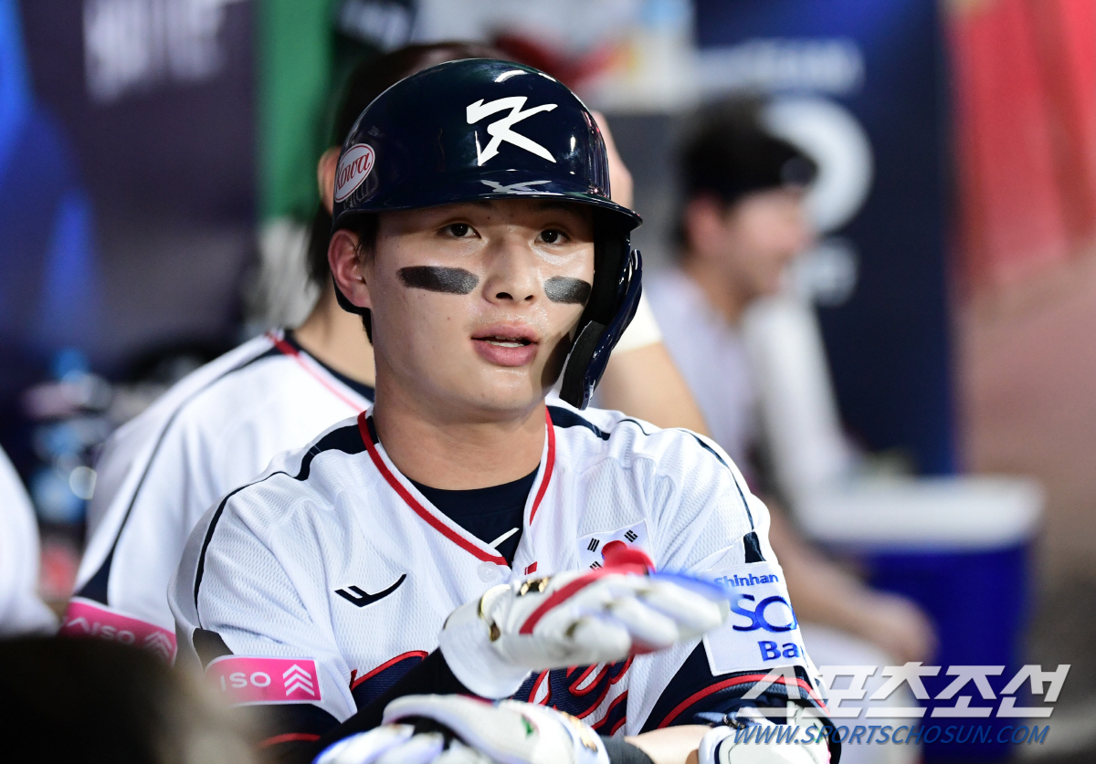 '4번 윤동희' 뜬다! 류중일호, 대만전 선발 라인업 공개 "고심 컸다"…