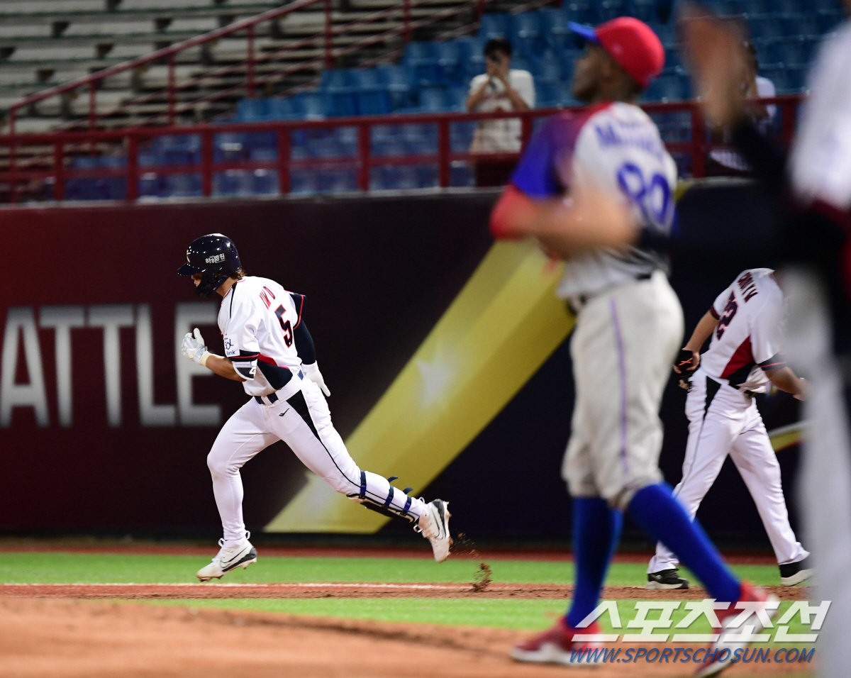 김도영 터졌다! 日 360억 ERA 1위 투수에 만루포!!!! '쿨내 진…