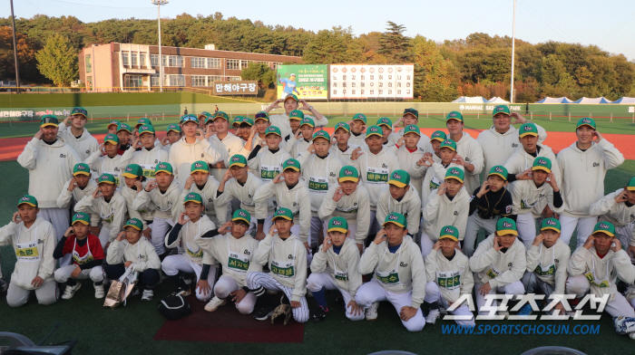 "야구로 받은 걸 나눠줘야죠" 한화 '52번' 레전드 김태균의 진심, 이…