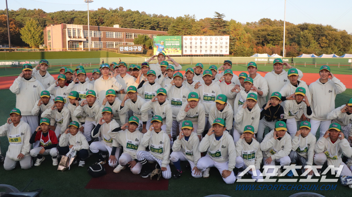 "야구로 받은 걸 나눠줘야죠" 한화 '52번' 레전드 김태균의 진심, 이…