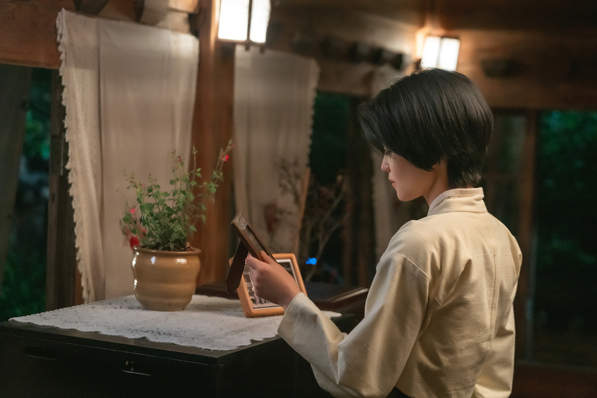 생각에 잠긴 김태리..'떡목' 된 뒤 눈물 참는다('정년이')