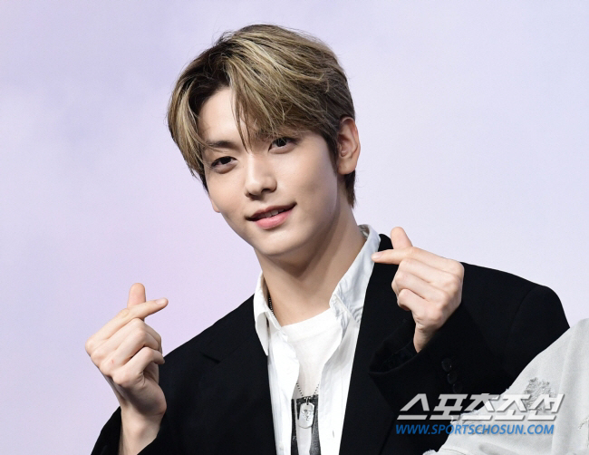 [공식] TXT 수빈, 컨디션 난조로 활동중단 "건강회복 최우선, 연말 …