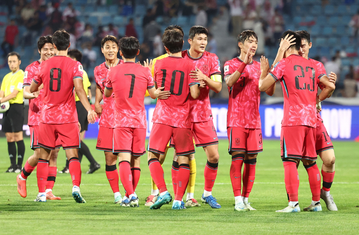 '힘겨운 모래바람'은 옛말, 이제 안방 보다 더 편해진 '중동 원정'[S…