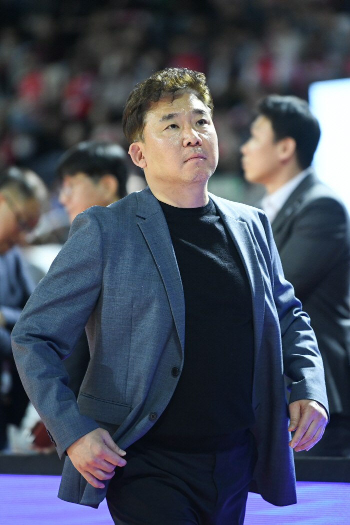 "심려 끼쳐 죄송, 책임지겠다" 김승기 소노 감독 자진 사퇴