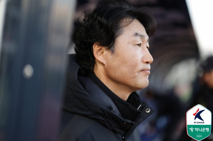 의연한 이장관 감독 "선수들 잘했어, 한단계 배우는 시즌이었다"[현장 기…