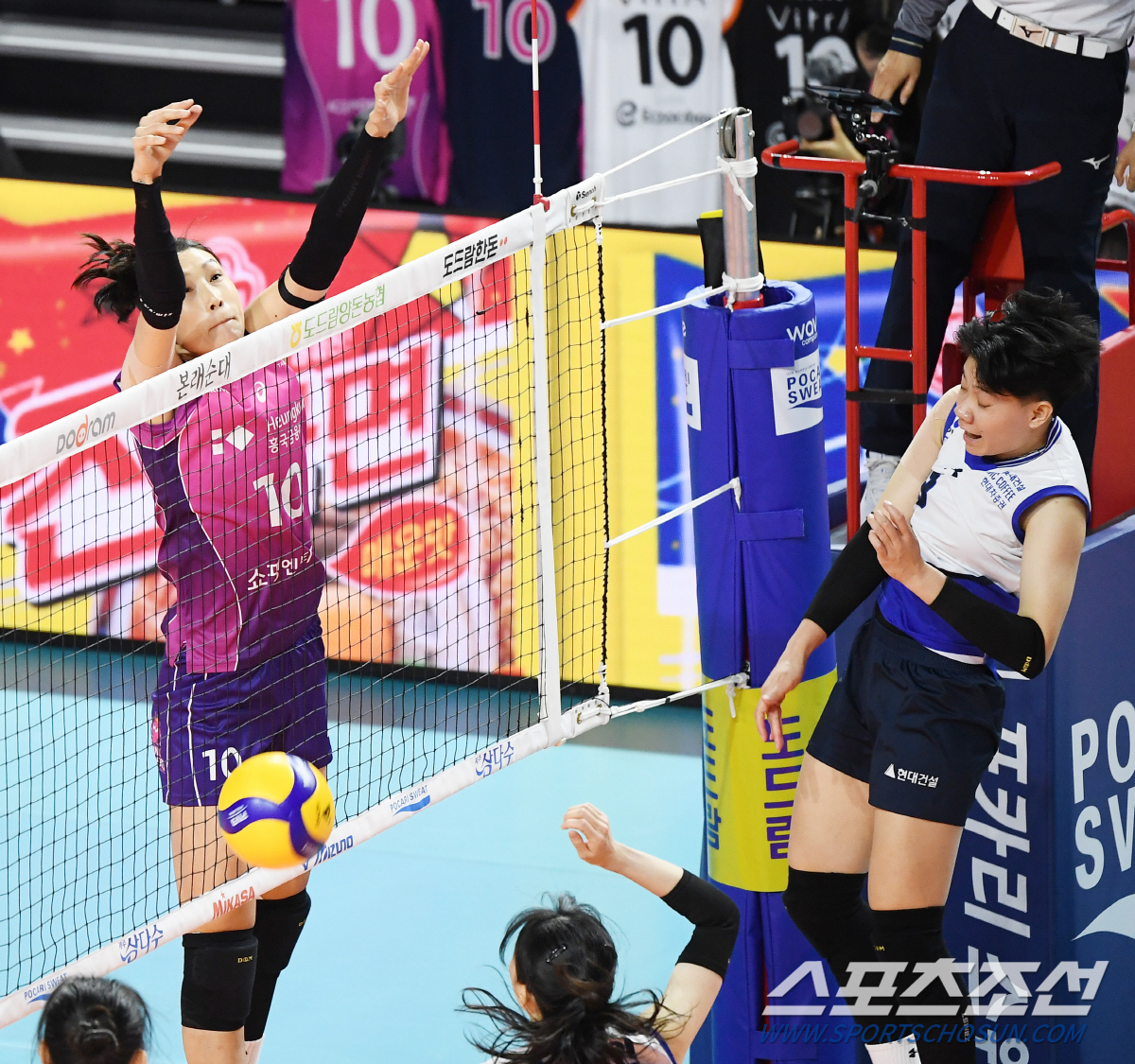 남의 공 탐내던 김연경이 돌변한 순간...현대건설도 막지 못한 9연승의 …