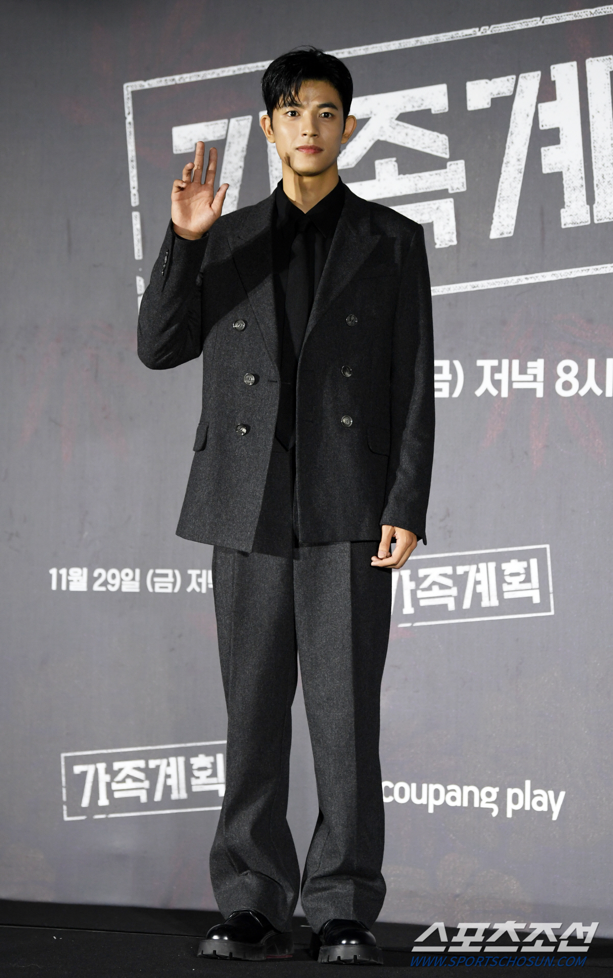 [포토] 로몬 '완벽한 비율'