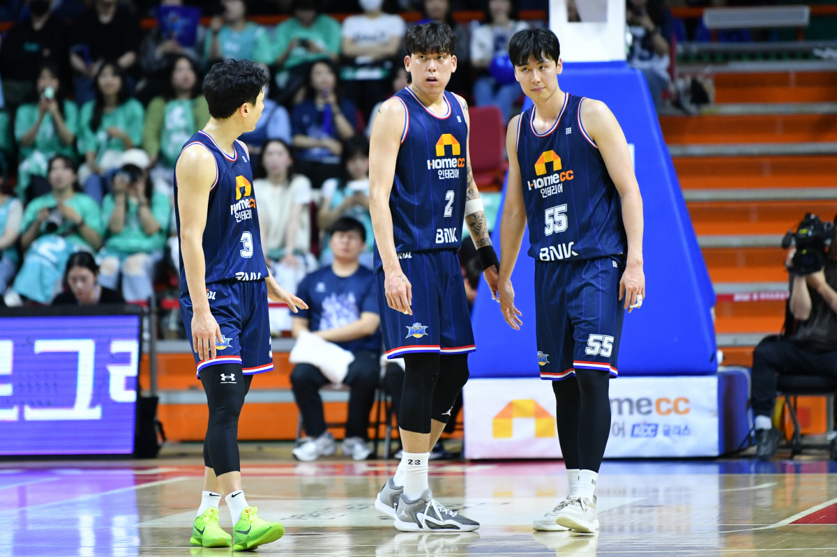 '반갑다! MVP군단' KCC 일단 '완전체'는 이뤘다…최준용-송교창 부…