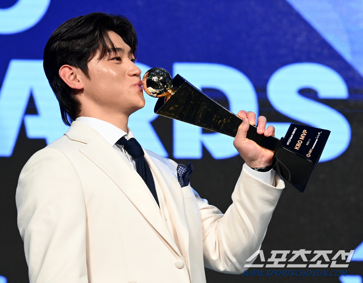 MVP 시즌에 매긴 점수 '80점'…만족없는 김도영 "만장일치? 다음 목…