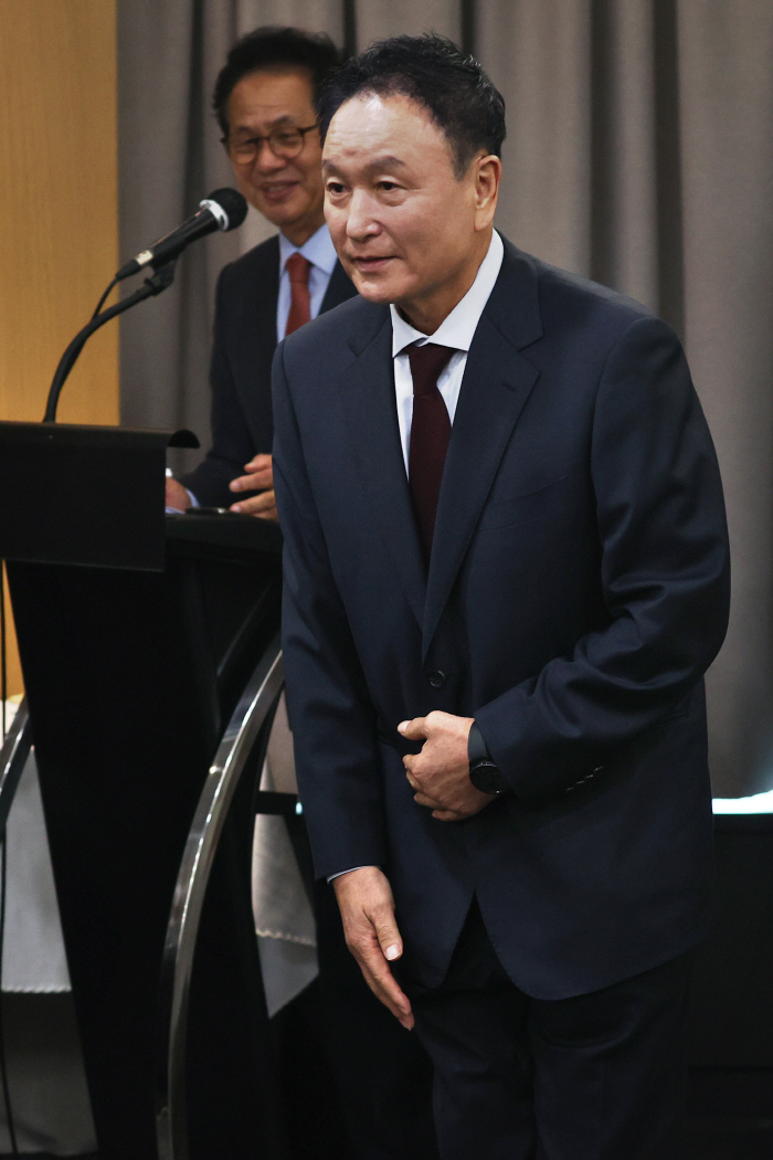 'KFA 회장 도전' 허정무의 직격탄 "정몽규 회장의 4선 도전, 그 자…