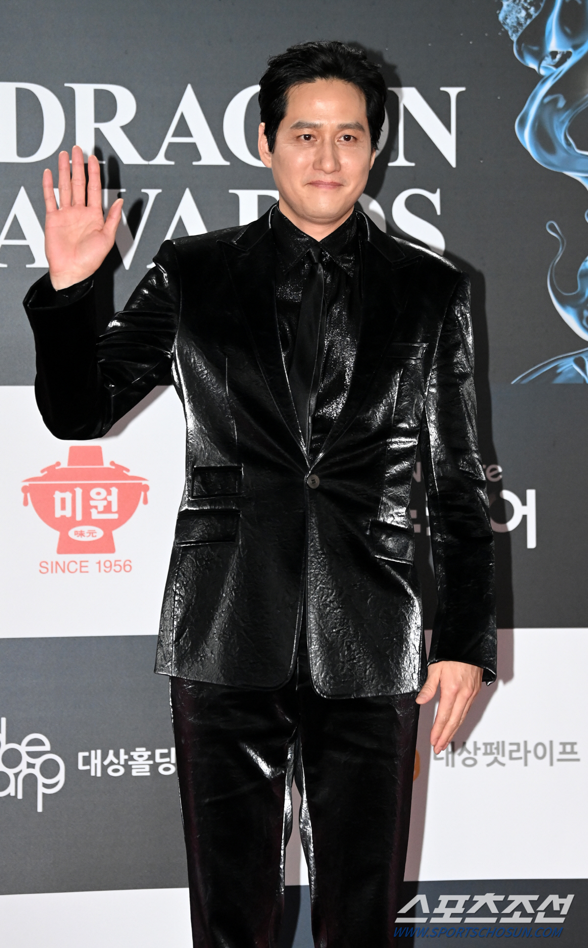 [포토] 박해준, 눈부신 벨벳 수트