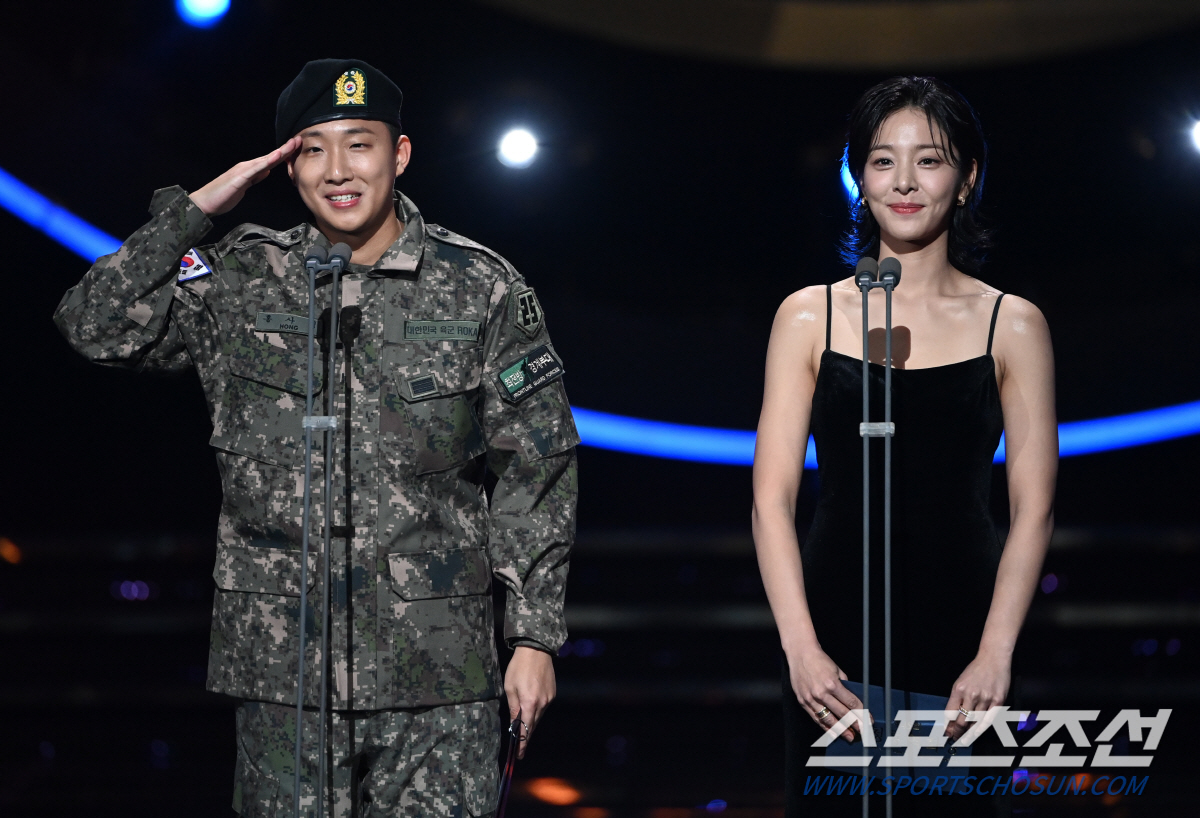 [포토] 홍사빈-설인아 '군인과 여배우'