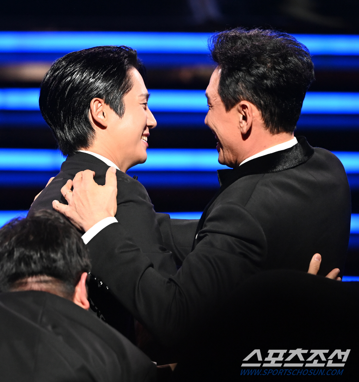 [포토] 정해인-황정민, 진심으로 축하한다