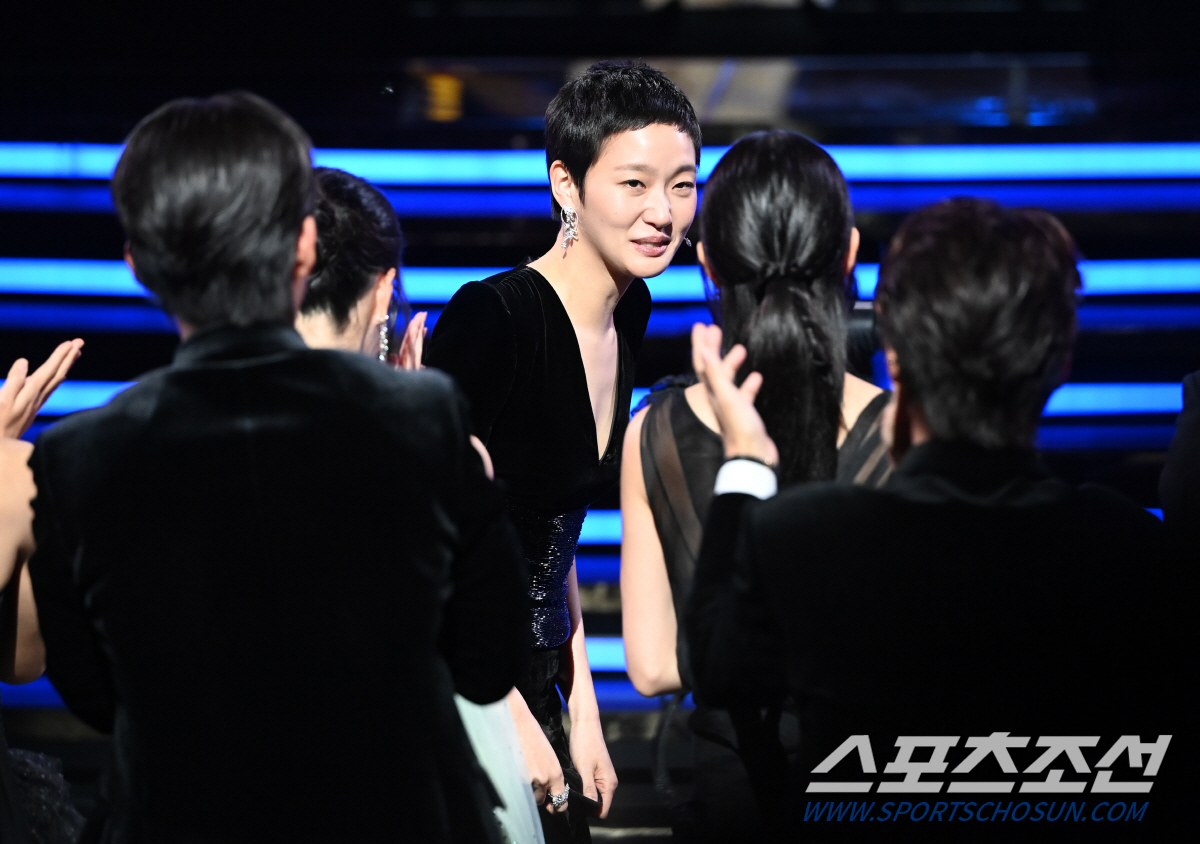 [포토] 김고은, 감격스러운 순간