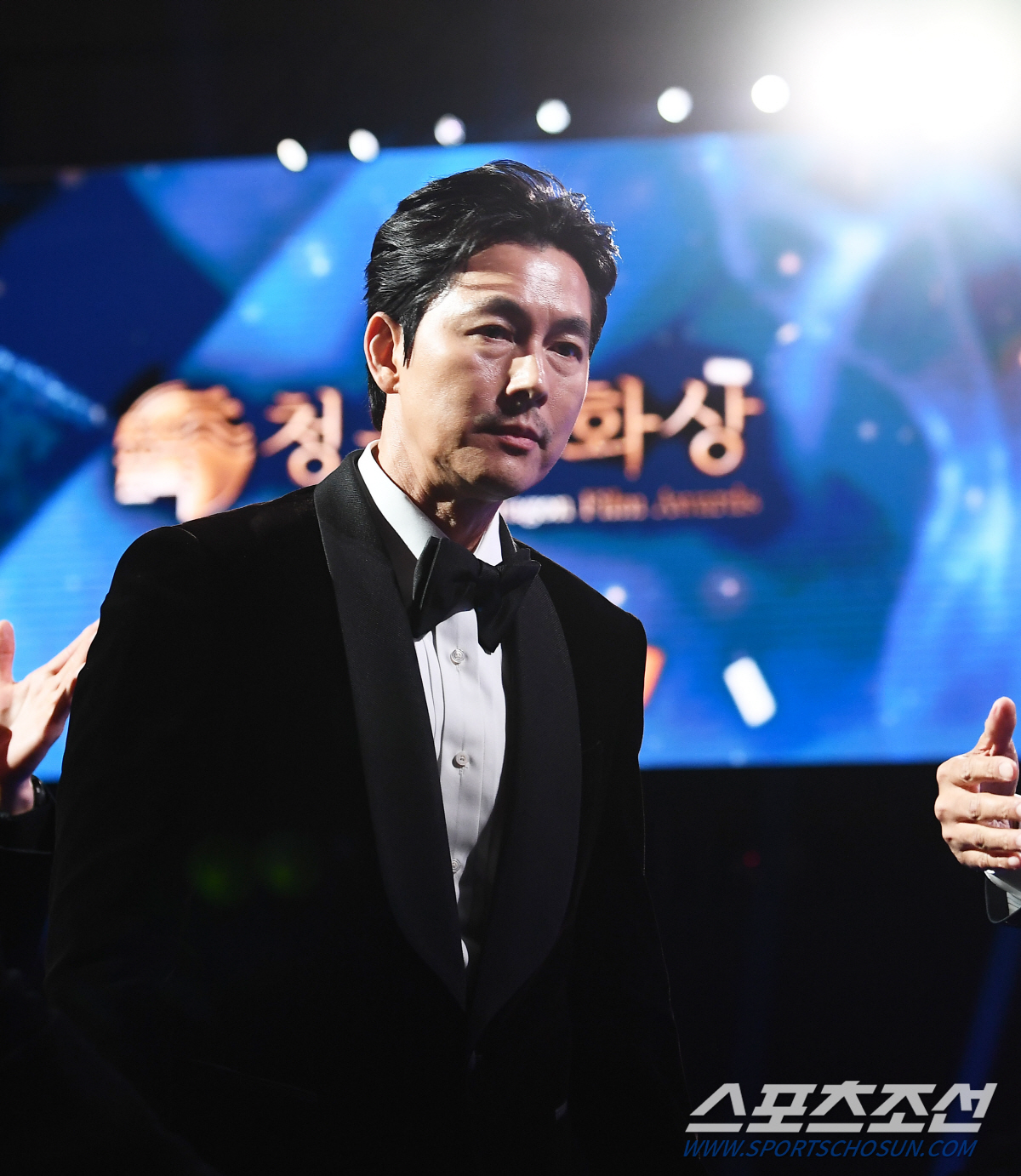 [포토] 정우성, 서울의 봄으로 최우수작품상 수상