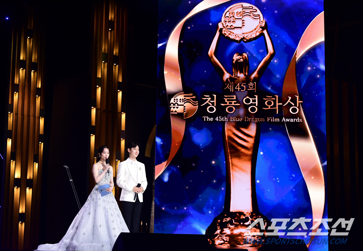 '병아리 MC' 한지민의 용기 있는 첫 발걸음, 만약 선후배들의 따뜻한 …