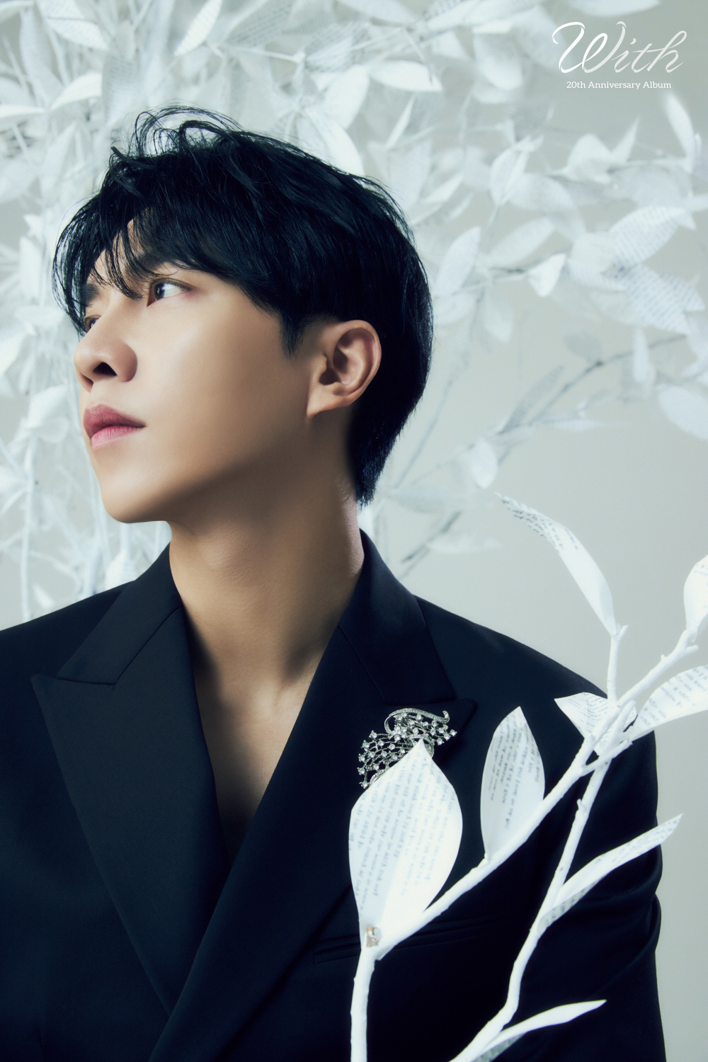 [일문일답] 이승기 "20주년 앨범, 차은우·이수 참여…흔쾌히 동참해 감…