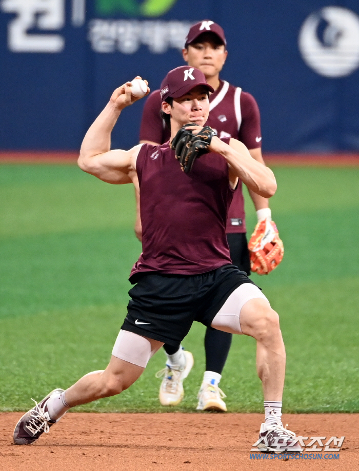 포스팅 시작! 김혜성 MLB.com 대문 등장  → "코리안스타, 30일…