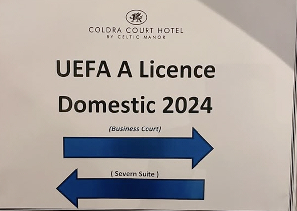 '유럽팀 감독 기성용' 이게 현실이 된다…UEFA A 라이센스 수료 "축…