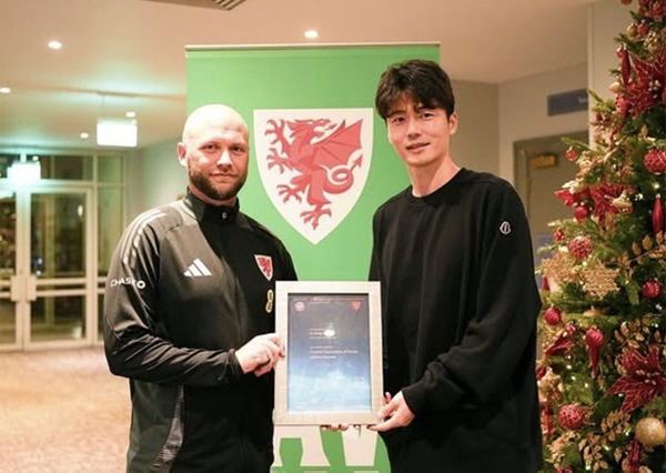 '유럽팀 감독 기성용' 이게 현실이 된다…UEFA A 라이센스 수료 "축…