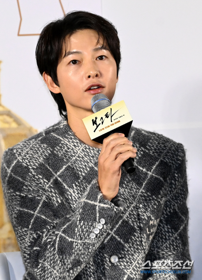 '보고타' 송중기 "욕망이 드글드글한 캐릭터, 이번엔 귀걸이 착용까지"