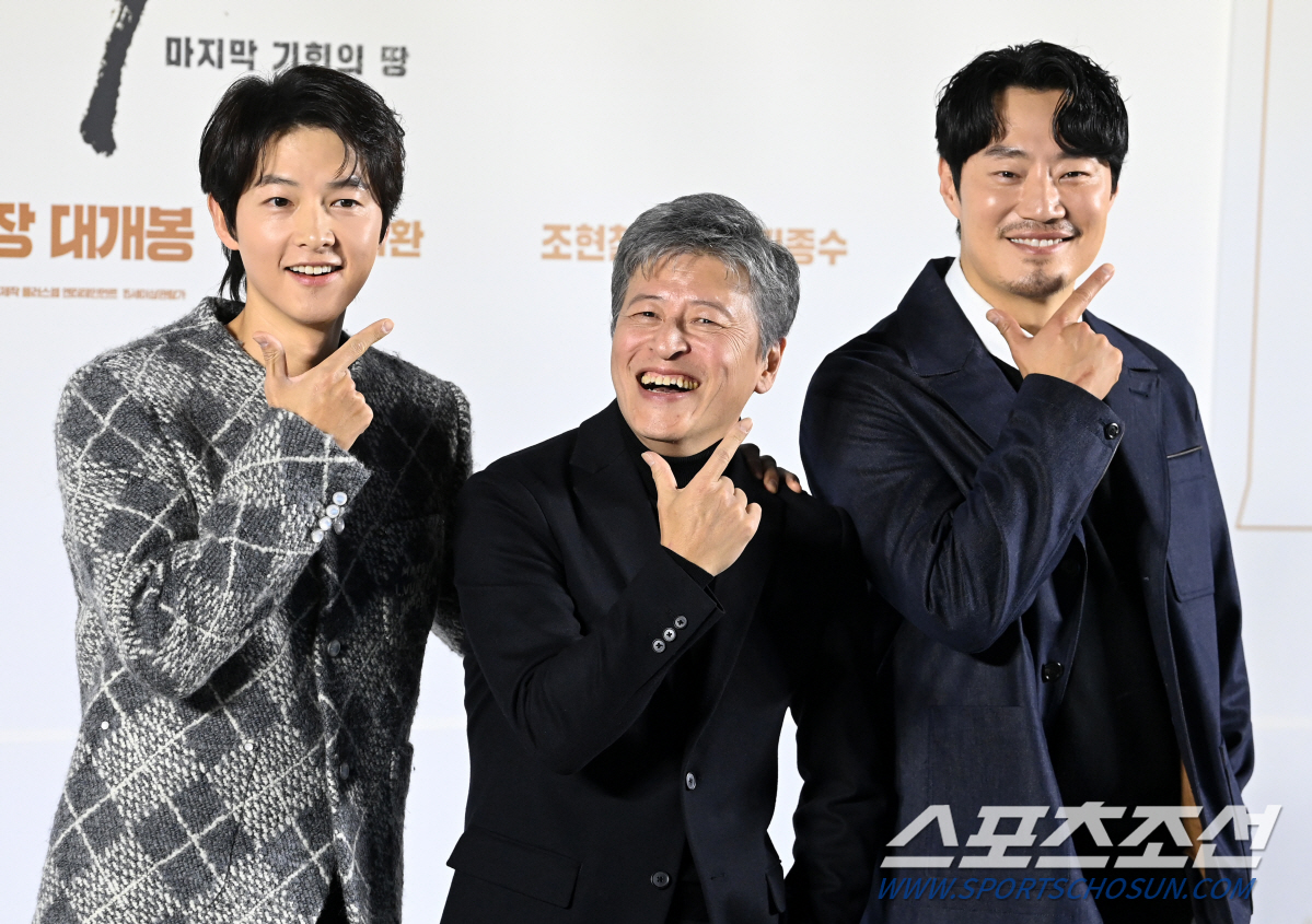[포토] 송중기 권해효 이희준, '보고타' 기대하세요