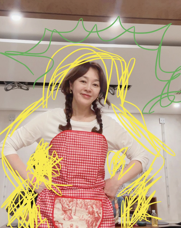 '56세' 이승연, 건강 적신호 고백했다 "우울감으로 고생, 이제야 정신…