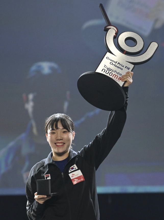 "여자 오상욱 맞네!" 전하영,오를레앙그랑프리 2연속金...세계3위 껑충